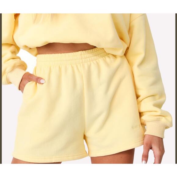Kittenish by Jessie James Decker Yellow Sweatshorts Drawstring Waist Shorts M - Picture 1 of 11
